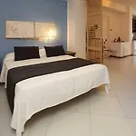 Di Giorgi 4*