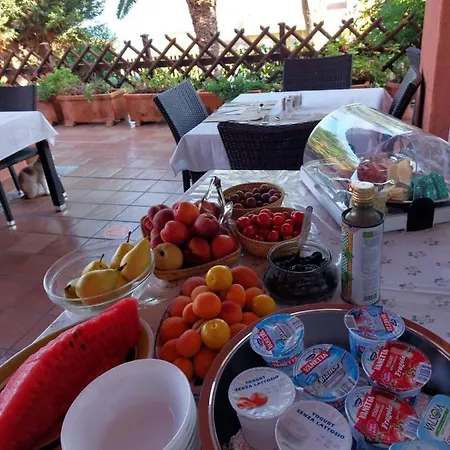Di Giorgi Nocleg ze śniadaniem 4*