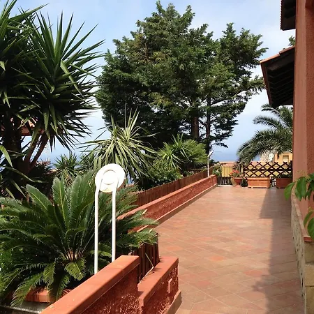 فندق مبيت وإفطار Di Giorgi 4*